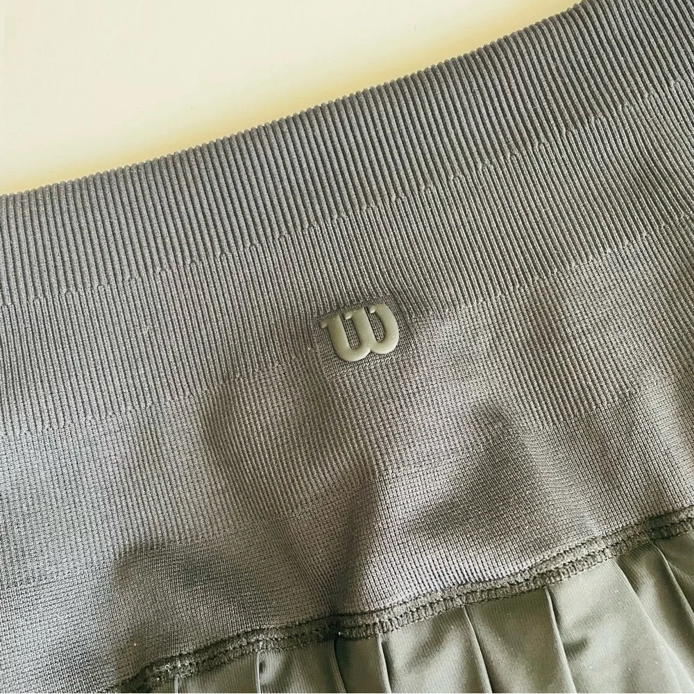 Wilson XS Midtown Wrap Tennis Skirt in black - Picture 5 of 8